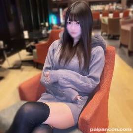 ※㊗成人おめでと【初・無】友達とのハメ撮りばら撒き。ニーハイ美尻でけしからん身体に興奮止まず膣奥発射。。。