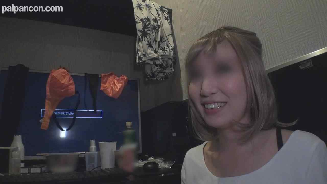 FC2-PPV-1194584 - 【無修正ｘ個人撮影】ホスト通いがやめられないキャバ嬢はネカフェ在住!?貧困女性の実態と性事情を調査！【＃ネカフェ難民】 thumbnail_2.jpg