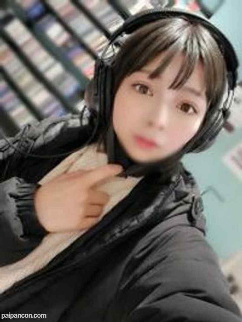 FC2-PPV-1685557 - 期間限定【無修正】洋楽好きのJD・潮吹き連続中出し(74分)