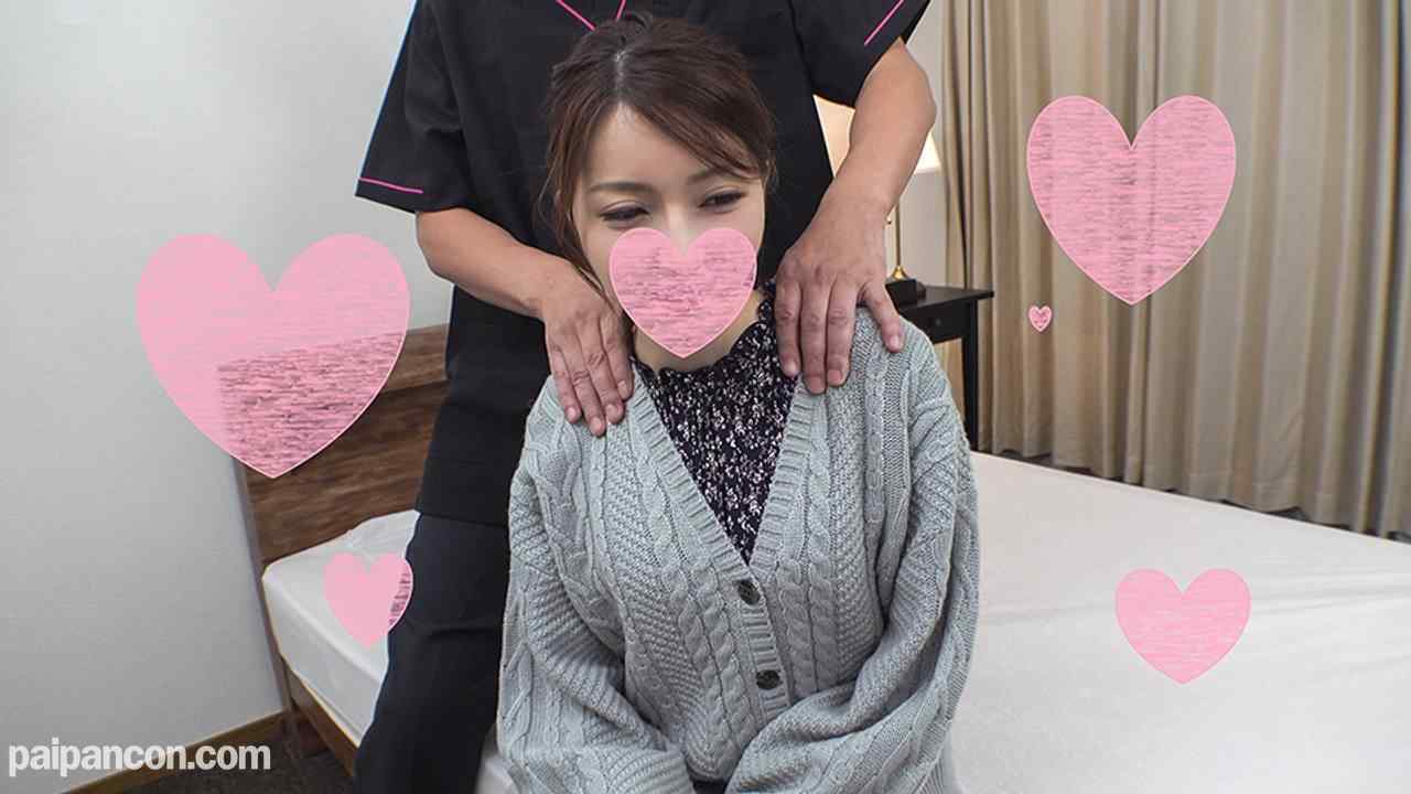 FC2-PPV-1700264 - 乳首でイッちゃう！】健康大好き人妻　26歳　授乳終わりで張る乳！肩凝りで悩む人妻にSNSで無料マッサージナンパ。施術のフリして媚〇５分でアクメ堕ち。全身性感帯になったカラダで種付け犯し尽くし！痙攣逝き thumbnail_4.jpg