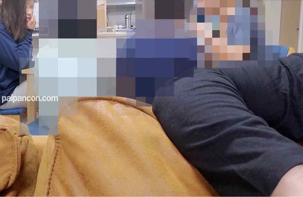 FC2-PPV-2839428 - 【個人】うなだれる旦那の前で童貞の反り上がった一物を入れられ喘ぐ人妻、、その後ビ○クを使い、、、