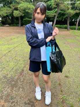 FC2-PPV-3103581 - 【エグ尻】陸上部・あいちゃん18歳 おしりでヌけます 部活で鍛えた10代ボディにおじさんちんぽで鬼ピストン cover.jpg