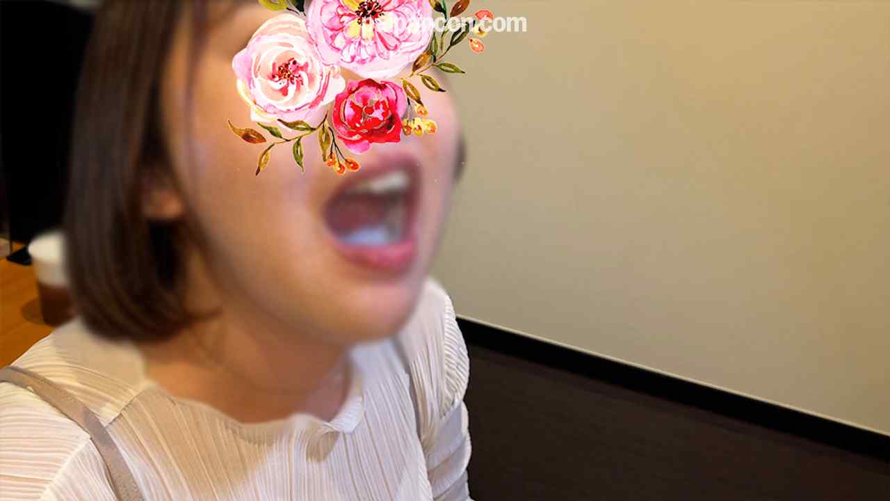 FC2-PPV-3173133 - 知的ITOL紗香さんが漫画喫茶に突撃フェラで３連続口内発射＆顔射☆紗香さん３回目〜漫喫突撃フェラVol.1〜