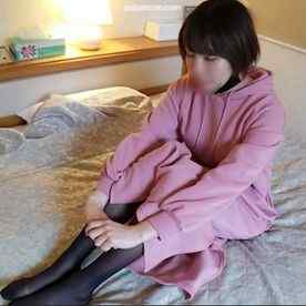 FC2-PPV-3198463 - 【顔出し】親ガチャ失敗と嘆くOLが利息返済の為にハメ撮り［後編］嫌がりながらも感じてしまっている姿に興奮して中出し