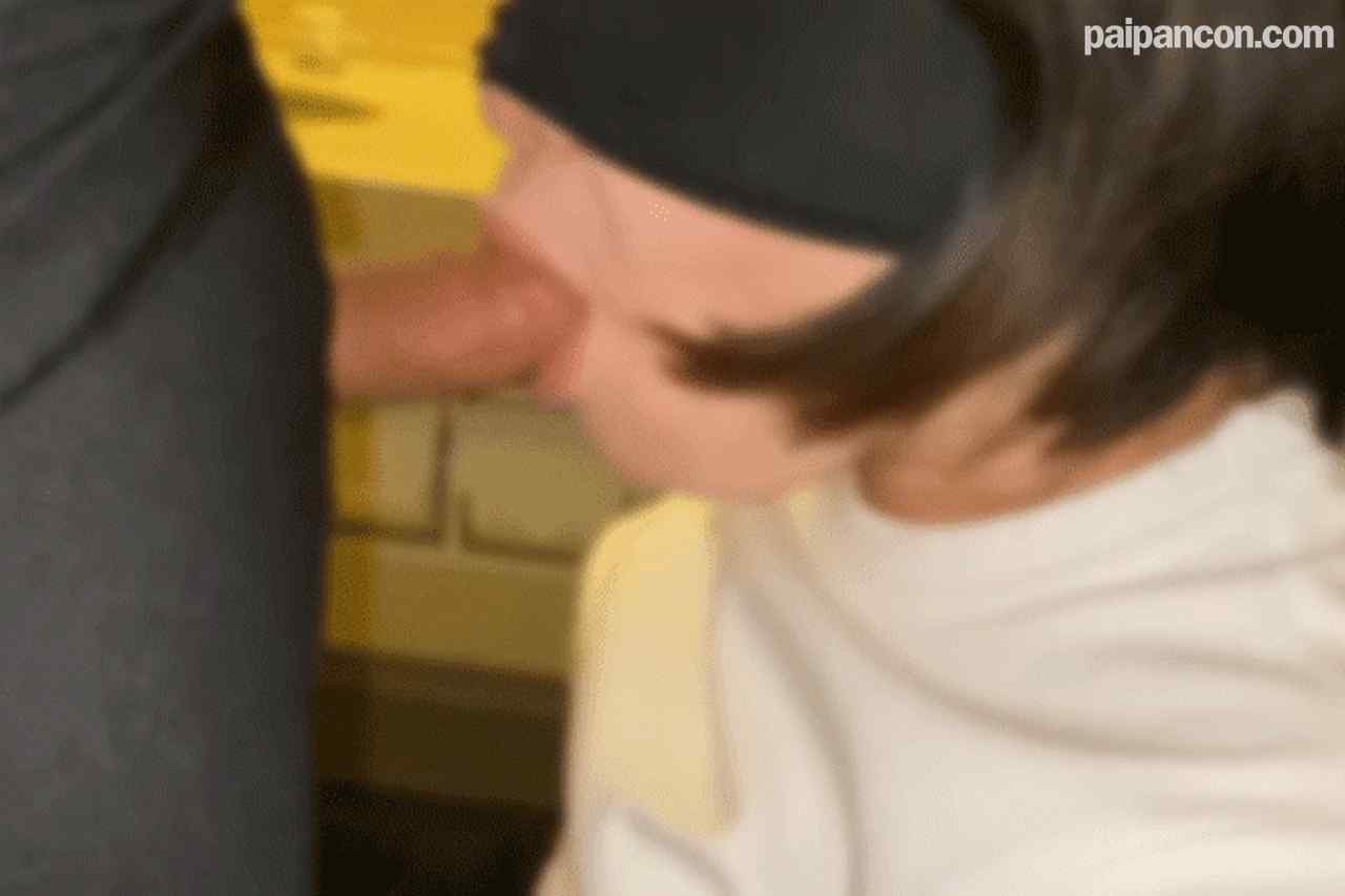 FC2-PPV-4668297 - ※数量毎に値上げします※【無修正】【淫乱マゾペット】初めてのお散歩、アヘぐシロート人妻バイブ責め排卵日交尾 thumbnail_3.jpg