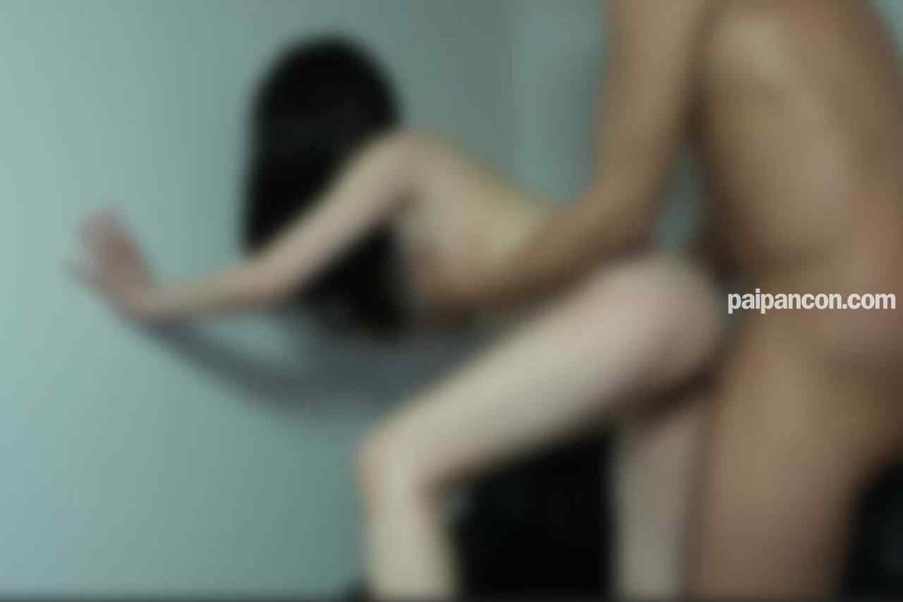 FC2-PPV-4676045 - ※初回数量限定ワンコイン※【無修正】【中出し】ド変態社長さんのご所望で、妄想面接プレイをさせられるスレンダー美人人妻。男の欲望を受け入れるしかないクツ辱をご覧ください。 thumbnail_7.jpg