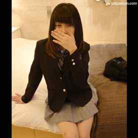 FC2-PPV-4702974 - 【無・制服コス】スタイル抜群な美脚プリケツ美女の剛毛マンコにナマ挿入でザーメンを大量中出し【特典で高画質】